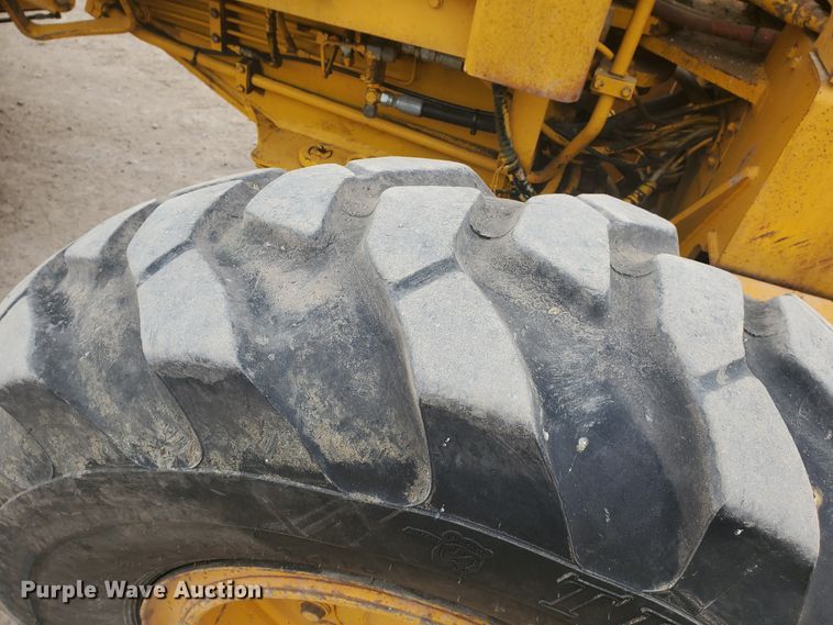 image for item HW9609 1979 John Deere 772A  motor grader