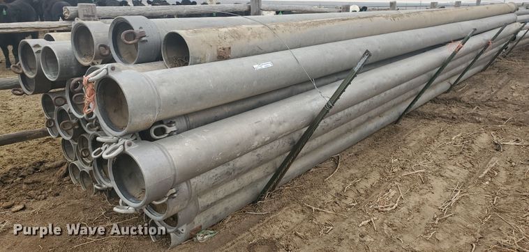 image for item HW9614 Approximately 43 pieces of aluminum irrigation pipes