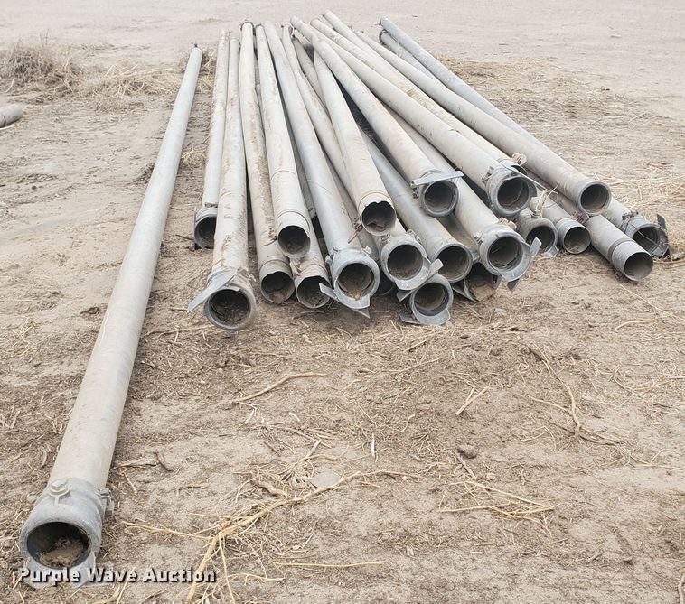 image for item HW9615 Approximately 26 pieces of aluminum irrigation pipes