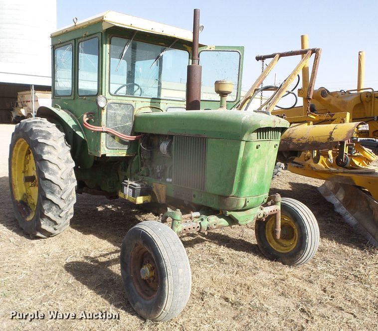 image for item HW9619 John Deere 3020  tractor