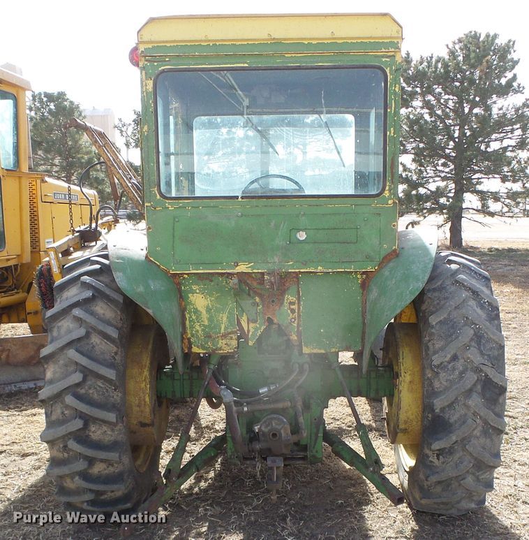 image for item HW9619 John Deere 3020  tractor