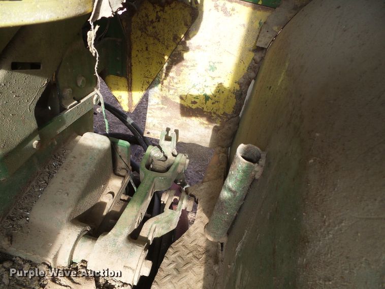 image for item HW9619 John Deere 3020  tractor