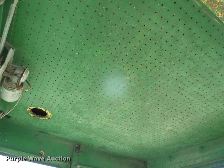 image for item HW9619 John Deere 3020  tractor