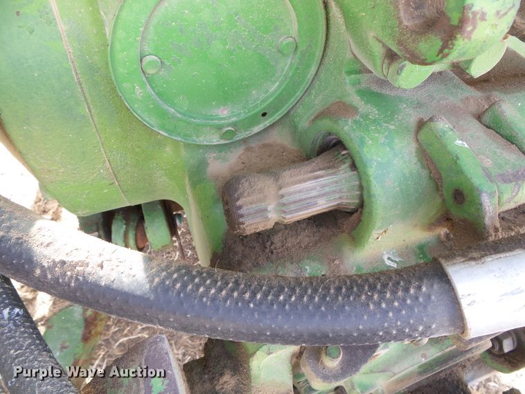 image for item HW9619 John Deere 3020  tractor