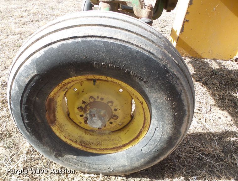 image for item HW9619 John Deere 3020  tractor