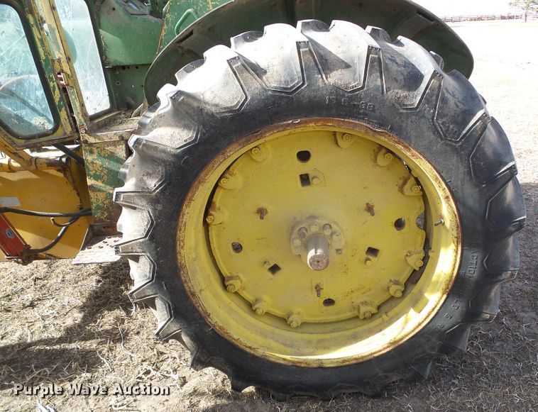 image for item HW9619 John Deere 3020  tractor