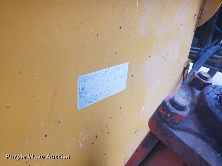 image for item HW9619 John Deere 3020  tractor