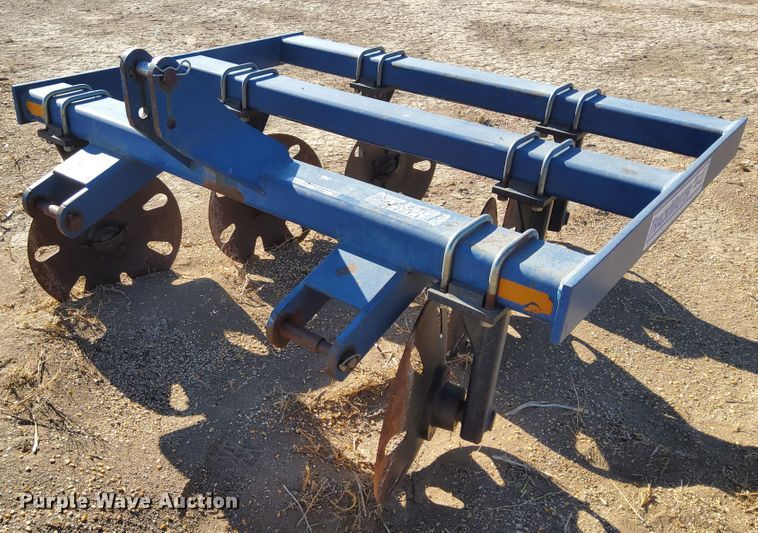 image for item HW9627 Blu-Jet TrackMaster track closer