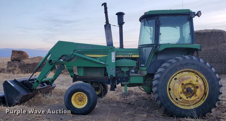 image for item HW9633 1976 John Deere 4630  tractor