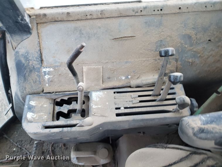 image for item HW9633 1976 John Deere 4630  tractor