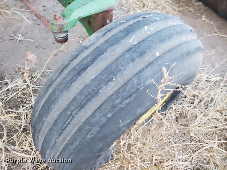 image for item HW9633 1976 John Deere 4630  tractor