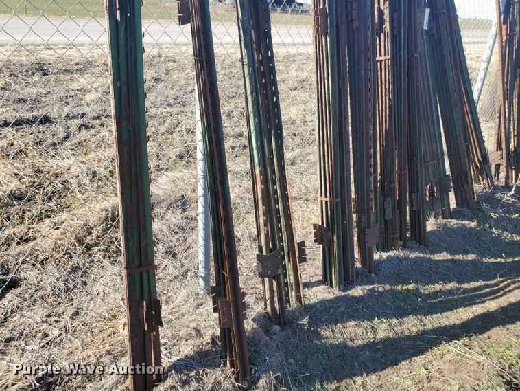 image for item HW9659 (110) steel T-posts