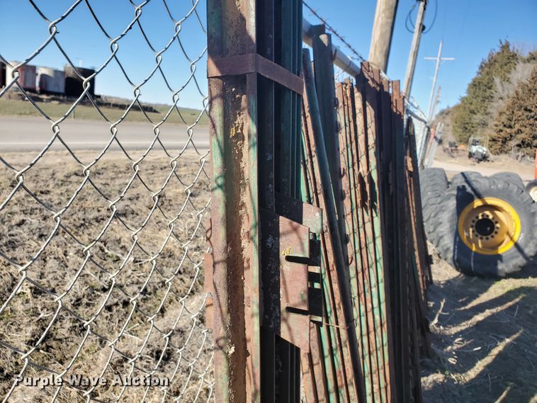 image for item HW9659 (110) steel T-posts