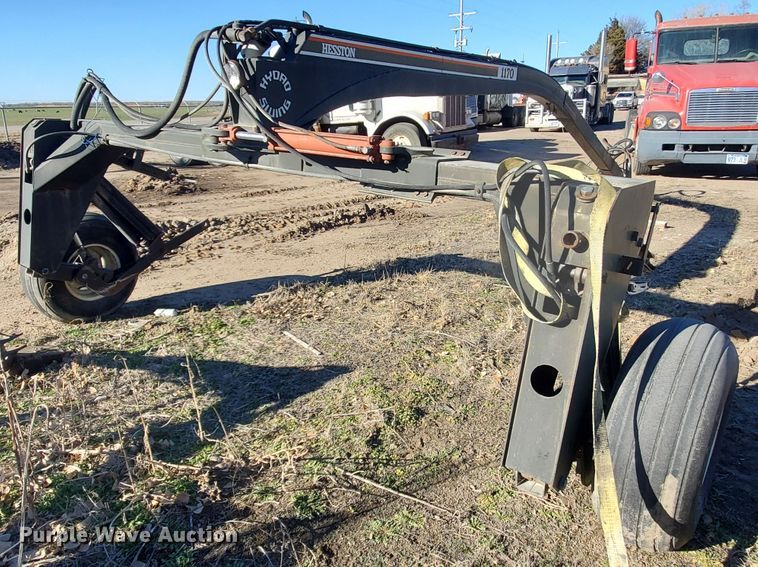 image for item HW9663 Hesston 1170 Hydroswing carriage