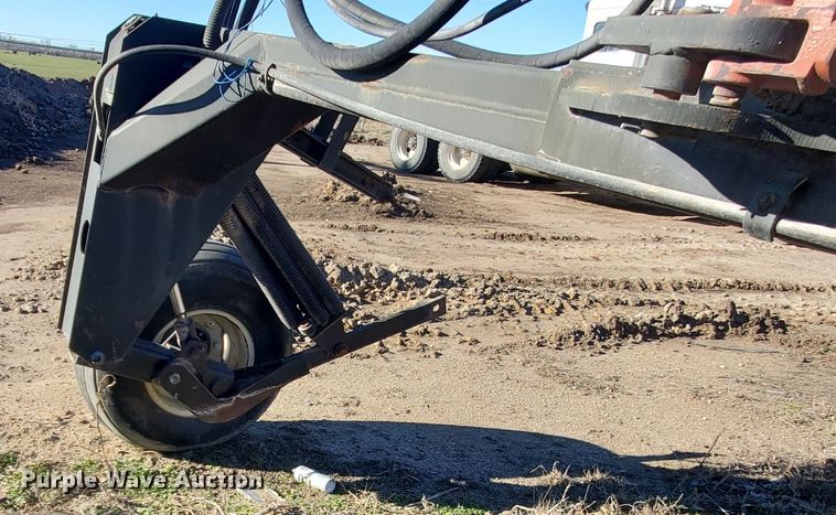 image for item HW9663 Hesston 1170 Hydroswing carriage