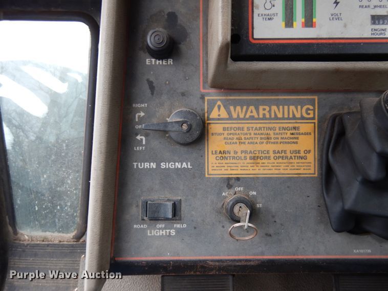 image for item HX9528 Case IH 4894  4WD tractor