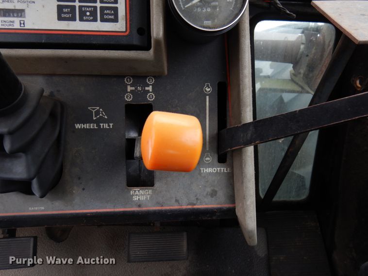 image for item HX9528 Case IH 4894  4WD tractor