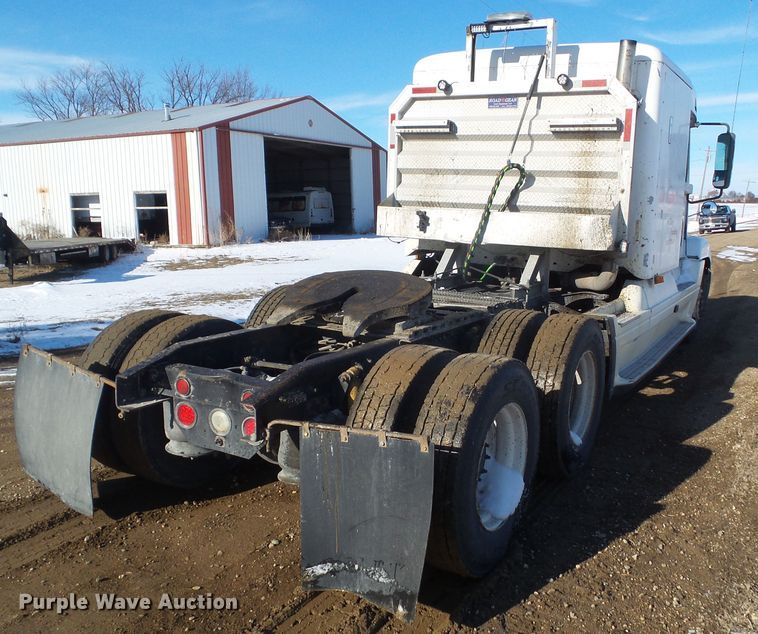 image for item DA7057 1997 Freightliner FLC120  semi truck