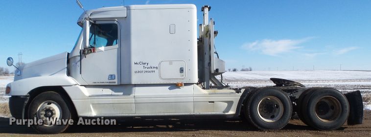 image for item DA7057 1997 Freightliner FLC120  semi truck