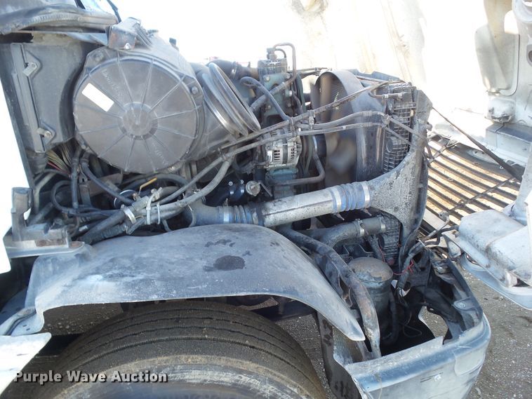 image for item DA7057 1997 Freightliner FLC120  semi truck