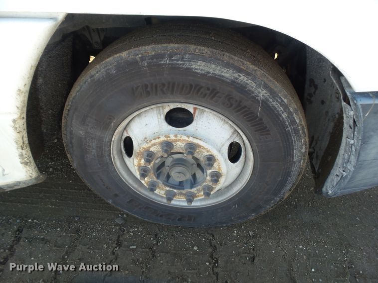 image for item DA7057 1997 Freightliner FLC120  semi truck