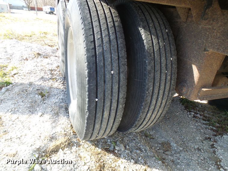 image for item DC2809 1999 Timpte double hopper bottom grain trailer