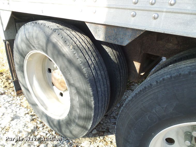 image for item DC2809 1999 Timpte double hopper bottom grain trailer