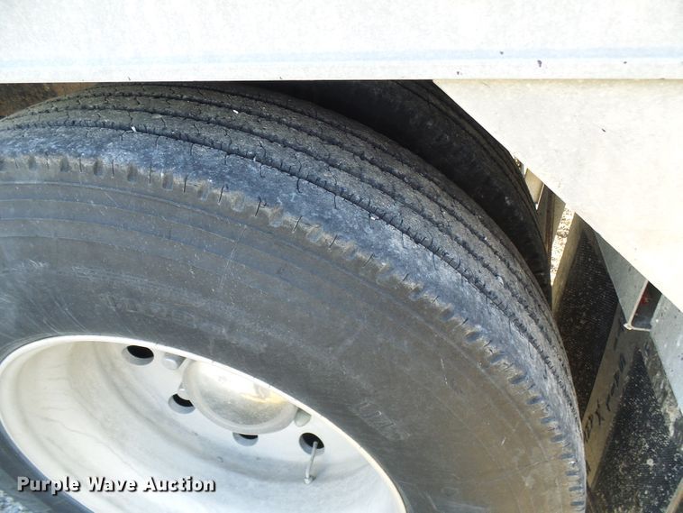 image for item DC2809 1999 Timpte double hopper bottom grain trailer