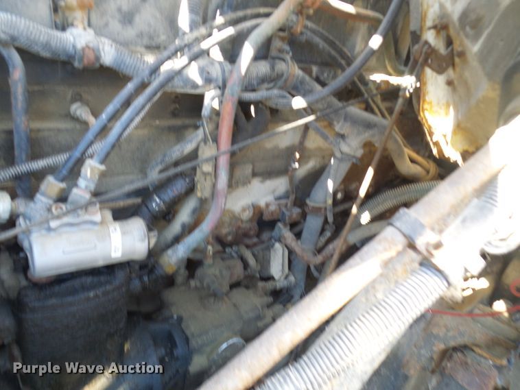 image for item DC2817 1995 International 8200  semi truck