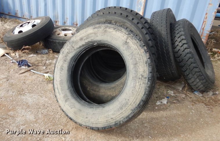image for item DG8410 (9) tires