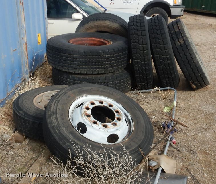 image for item DG8410 (9) tires