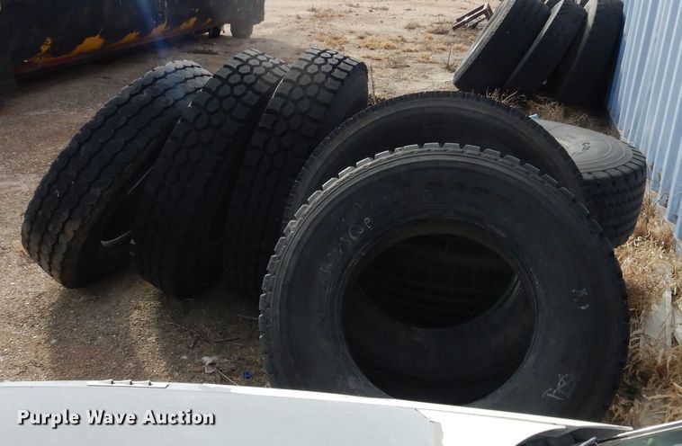 image for item DG8410 (9) tires