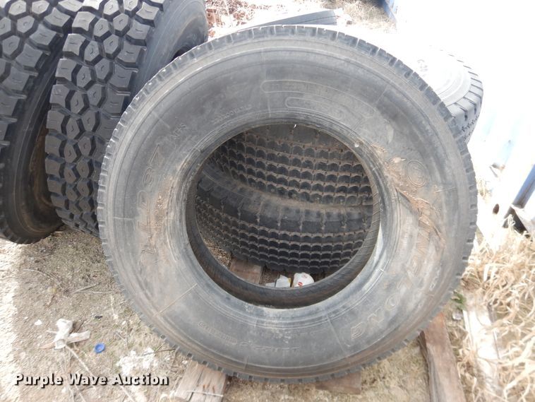 image for item DG8410 (9) tires