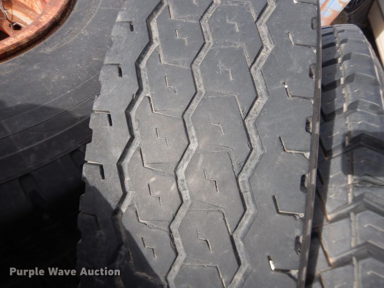 image for item DG8410 (9) tires
