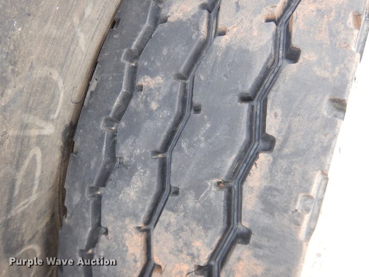 image for item DG8410 (9) tires