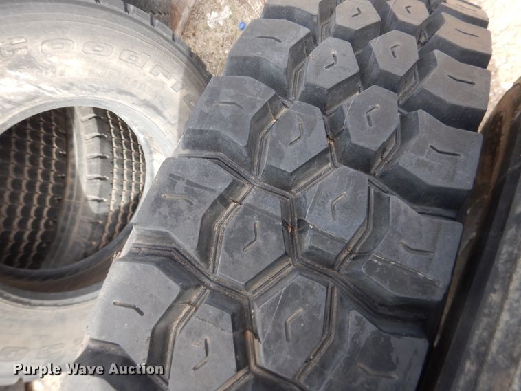 image for item DG8410 (9) tires