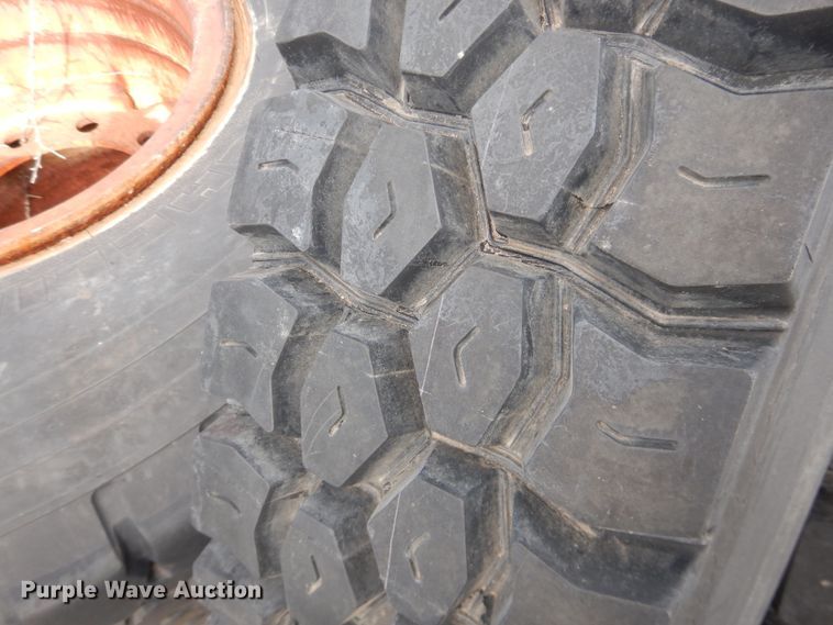 image for item DG8410 (9) tires
