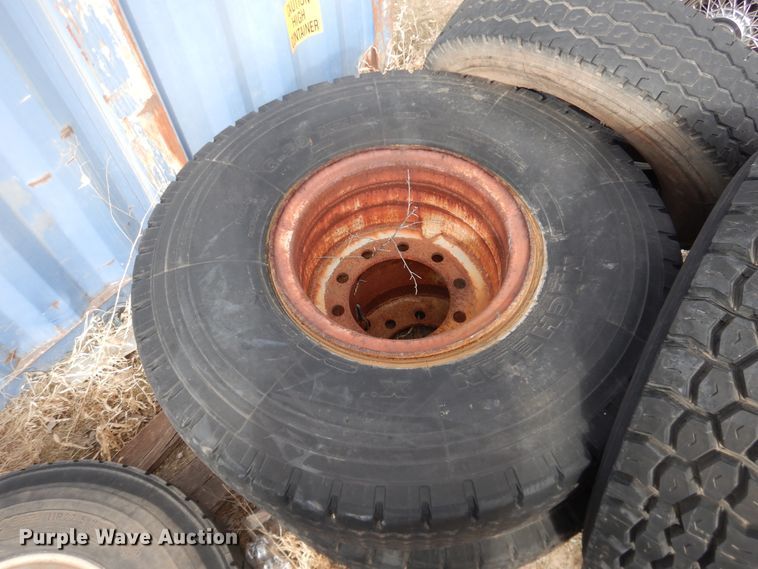 image for item DG8410 (9) tires