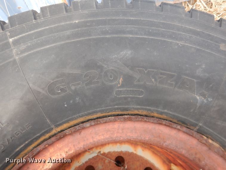 image for item DG8410 (9) tires