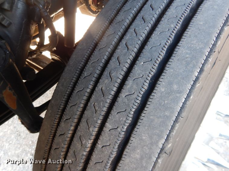 image for item DG8411 2007 Peterbilt 379  semi truck