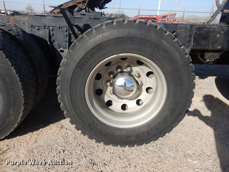 image for item DG8411 2007 Peterbilt 379  semi truck