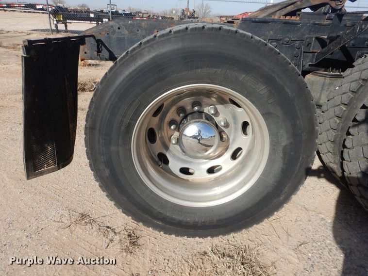 image for item DG8411 2007 Peterbilt 379  semi truck