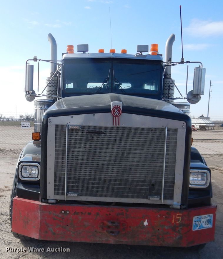 image for item DG8414 2006 Kenworth T800  winch truck