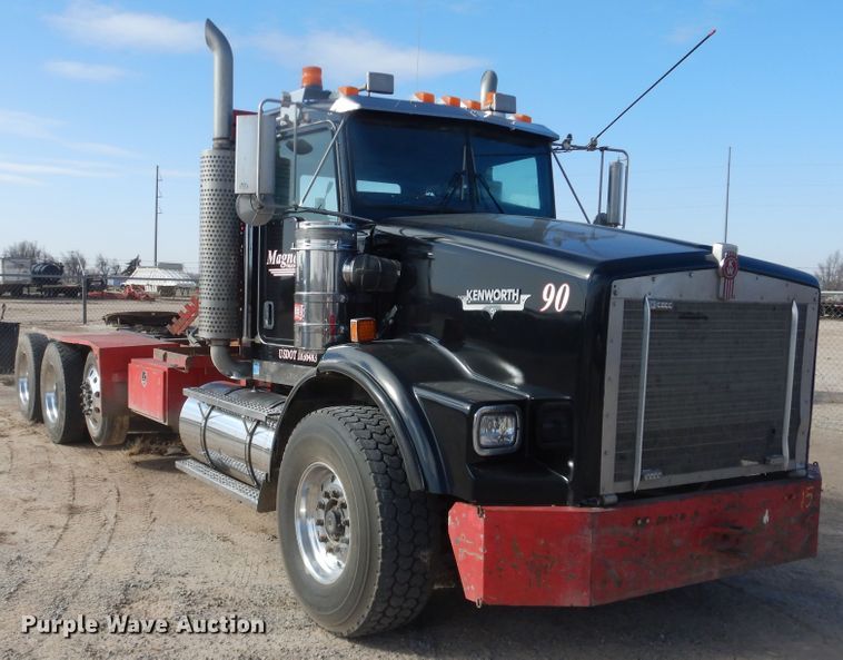 image for item DG8414 2006 Kenworth T800  winch truck