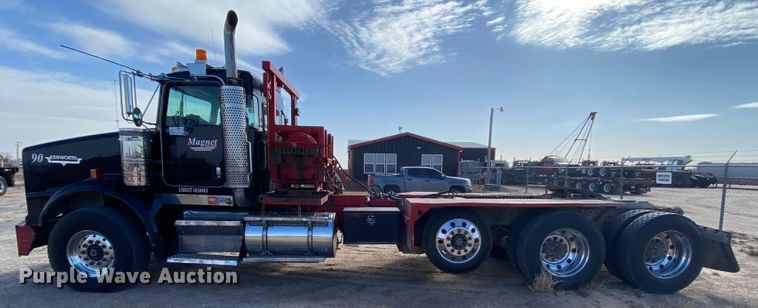 image for item DG8414 2006 Kenworth T800  winch truck