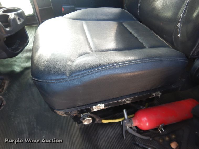 image for item DG8414 2006 Kenworth T800  winch truck