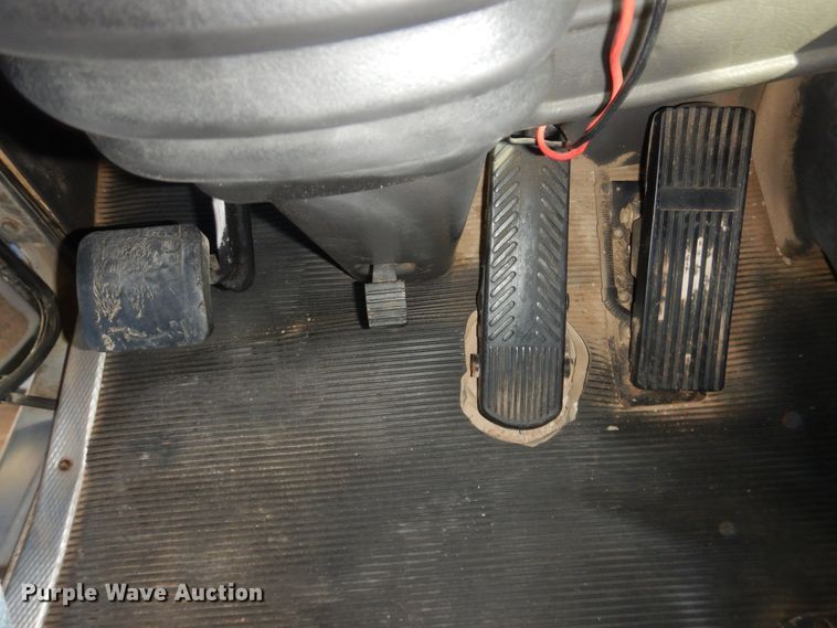 image for item DG8414 2006 Kenworth T800  winch truck