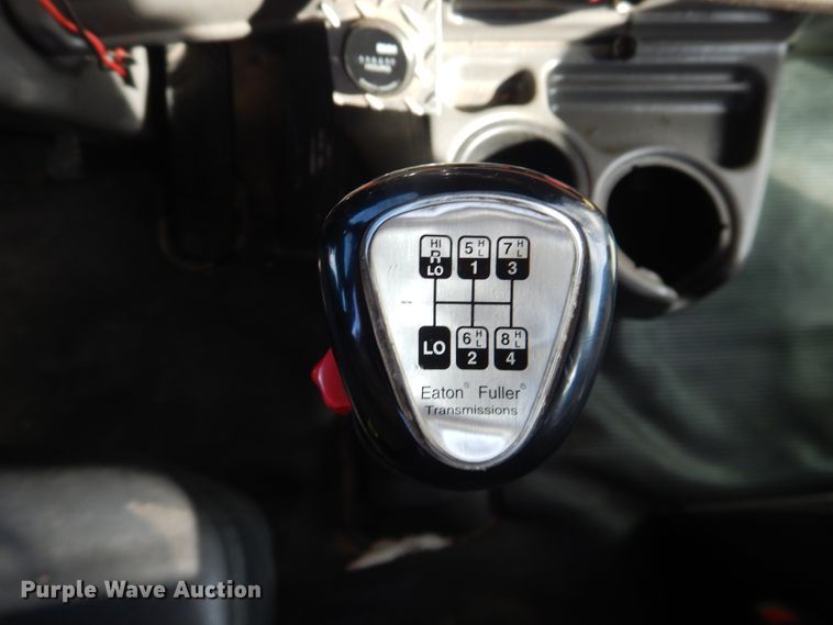 image for item DG8414 2006 Kenworth T800  winch truck