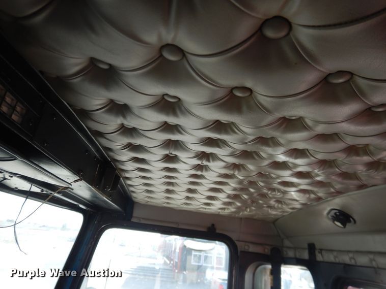 image for item DG8414 2006 Kenworth T800  winch truck