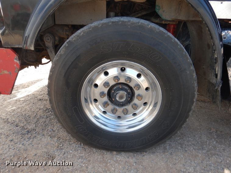 image for item DG8414 2006 Kenworth T800  winch truck